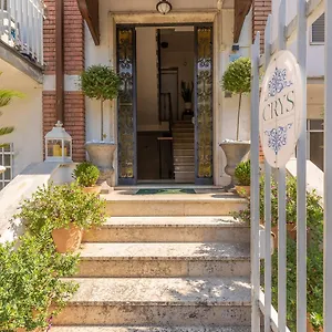Appartement Crys: Apartments, Holiday, Business,