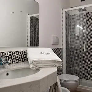 https://villa-lara-hotel-campania.hotels-amalfi.com